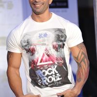 Karan Singh Grover Image
