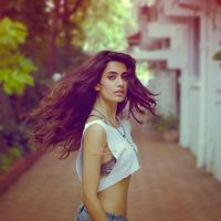 Sarah Jane Dias Image