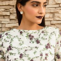 Sonam Kapoor Image