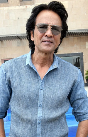 Kay Kay Menon