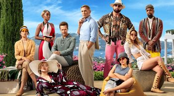 Watch, Glass Onion: A Knives Out Mystery, a mystery movie released by Netflix; See Here More!