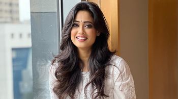 TV star Shweta Tiwari is a total bookworm; Here’s what the actress REVEALED!