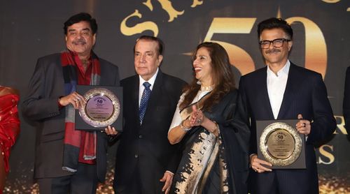 Anil Kapoor takes TWO AWARDS at home! Audiences give a Standing Ovation!