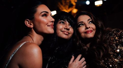 WOW! Aishwarya Rai Bachchan And Aaradhya Clicks Selfie With Kendal Jenner At Paris Fashion Week! (View Post)