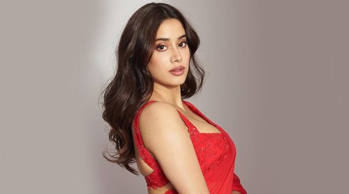 Janhvi Kapoor makes fun of herself and SHARES a MEME about her unique talent; Check out!