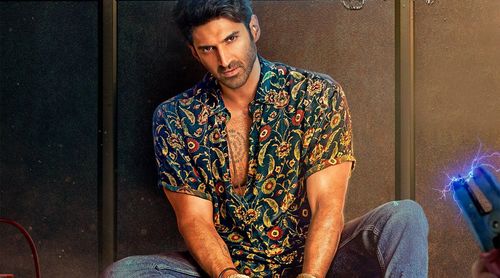 Gumraah Box Office Collection Day 1: Aditya Roy Kapur And Mrunal Thakur’s Movie Fails To Grab Audiences; Mints Rs 1.5 Crore On It’s Opening Day