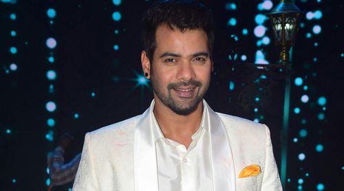 'Everybody has opinions and I respect that,' Shabbir Ahluwalia on fans having a tough time accepting him in a new show and role