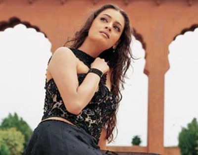 Dia Mirza Photo