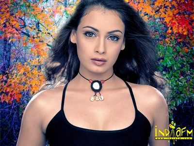Dia Mirza Photo