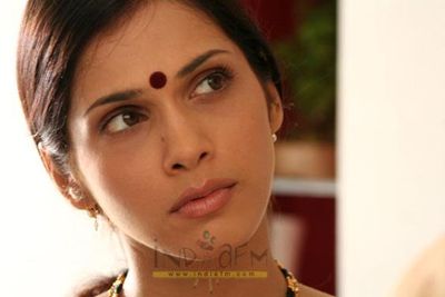 Isha Koppikar Photo