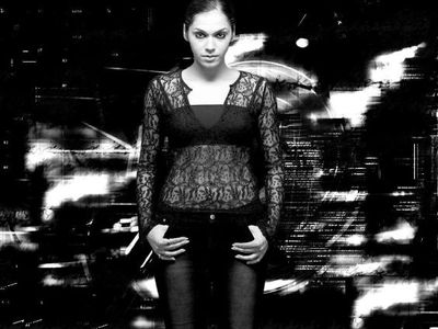 Isha Koppikar Photo