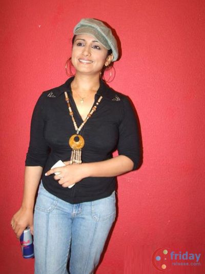 Divya Dutta Photo