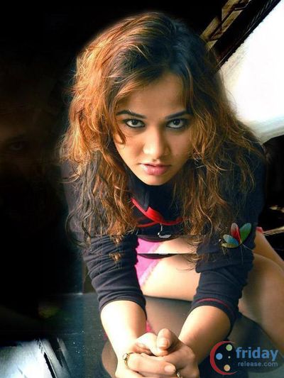 Nisha Kothari Photo