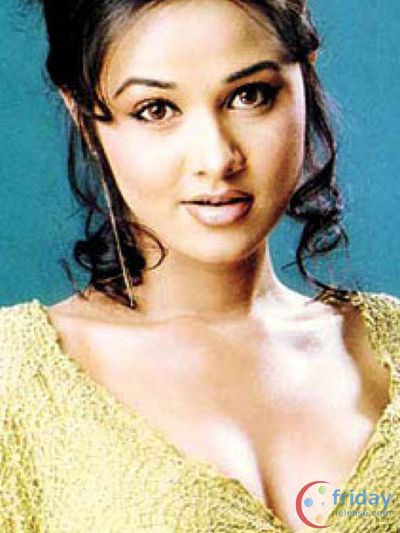 Nisha Kothari Photo