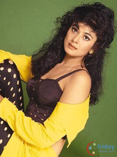 Pooja Batra Photo