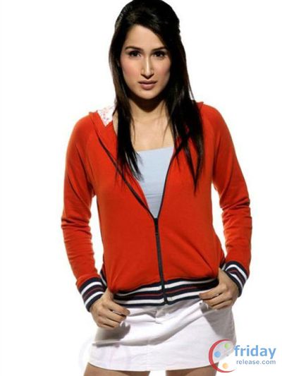Sagarika Ghatge Photo