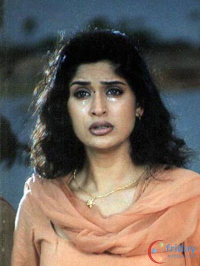 Anjala Zaveri Photo