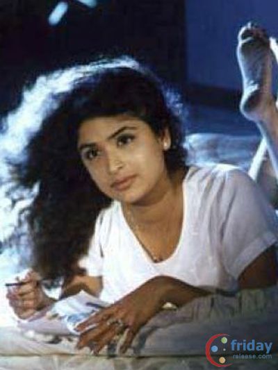 Anjala Zaveri Photo