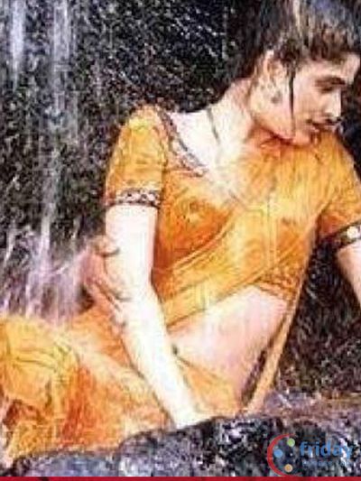 Anjala Zaveri Photo