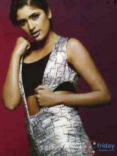 Anjala Zaveri Photo