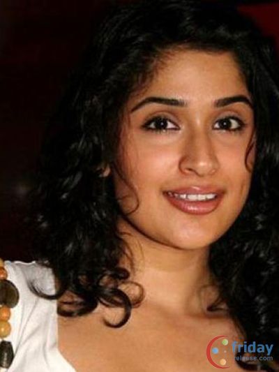 Anjala Zaveri Photo