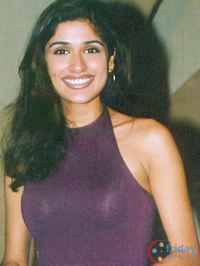Anjala Zaveri Photo