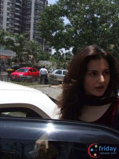 Monica Bedi Photo