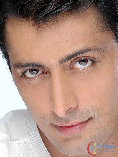 Priyanshu Chatterjee Photo