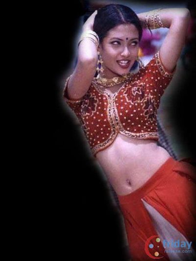 Riya Sen Photo