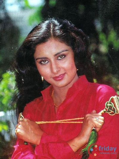 Poonam Dhillon Photo