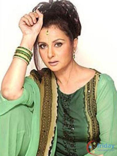 Poonam Dhillon Photo