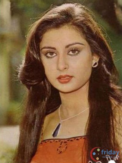 Poonam Dhillon Photo