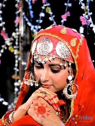 Poonam Dhillon Photo