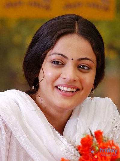 Sneha Ullal Photo