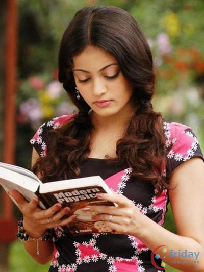 Sneha Ullal Photo