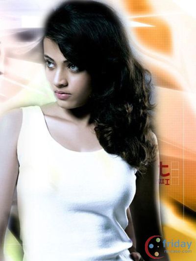 Sneha Ullal Photo