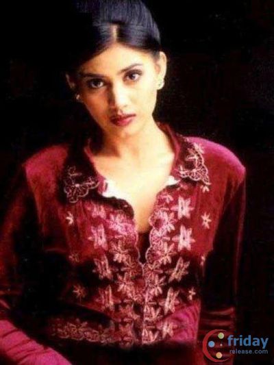 Sonali Kulkarni Photo