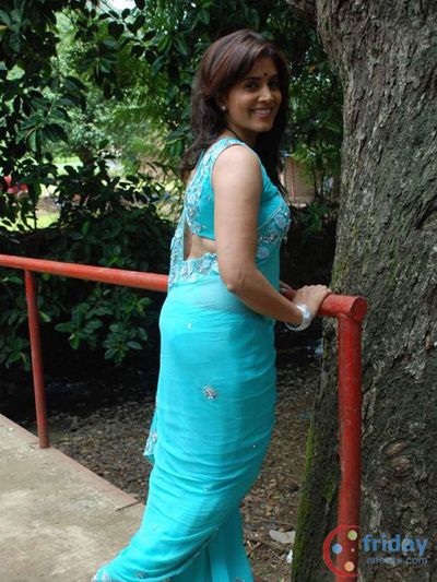 Sonali Kulkarni Photo