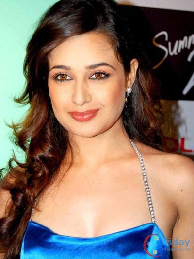 Yuvika Chaudary Photo