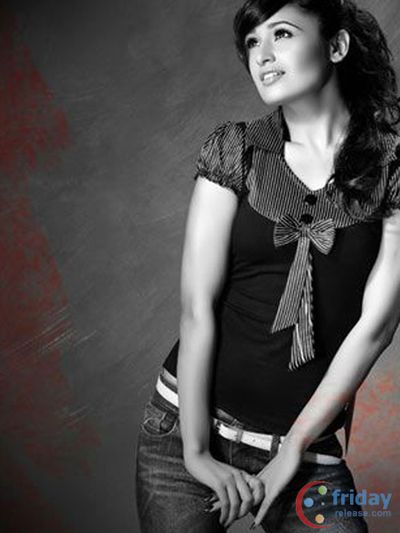 Yuvika Chaudary Photo