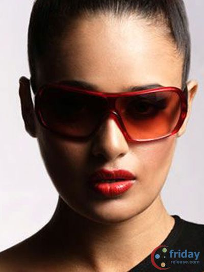 Yuvika Chaudary Photo