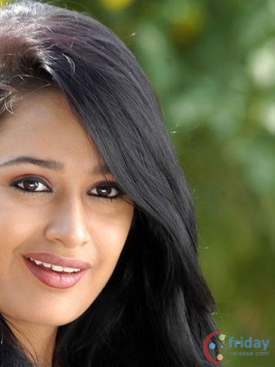 Yuvika Chaudary Photo