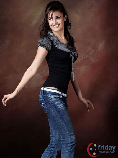 Yuvika Chaudary Photo