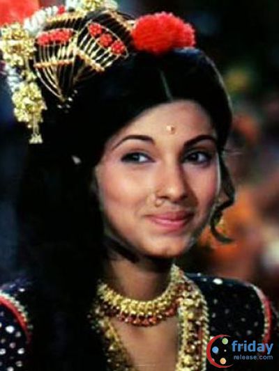 Dimple Kapadia Photo