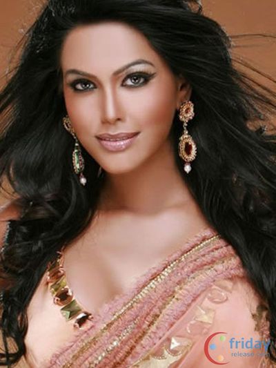 Natasha Suri Photo