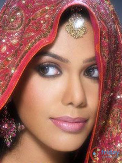 Natasha Suri Photo