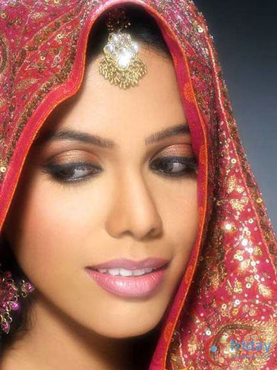 Natasha Suri Photo
