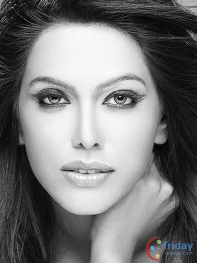 Natasha Suri Photo