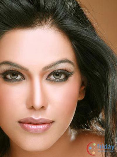 Natasha Suri Photo