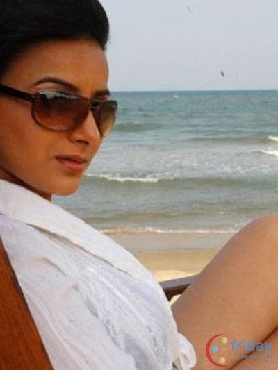 Pooja Gandhi Photo